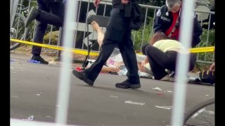 🏴󠁧󠁢󠁥󠁮󠁧󠁿 In England, a man who attacked an amputee was met with a punch to the jaw from a bystander who intervened in the incident.Follow us -> LiveLeak
