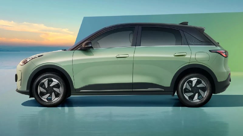 Geely E2 — тот самый китайский хит, который обогнал по продажам даже родные Geel
