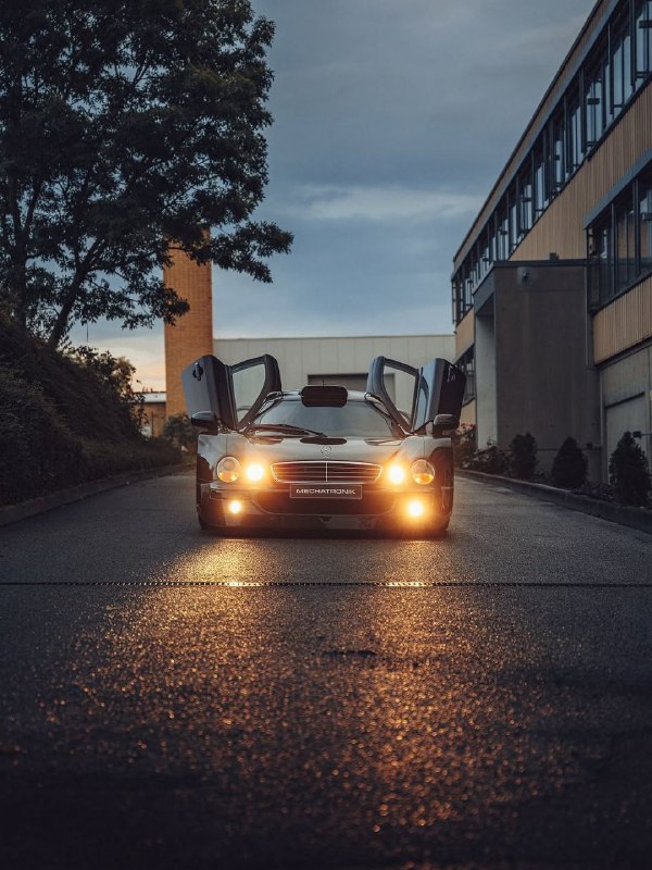 Hypercar from another world: 1998 Mercedes-Benz CLK GTR 6.9-L V12 5