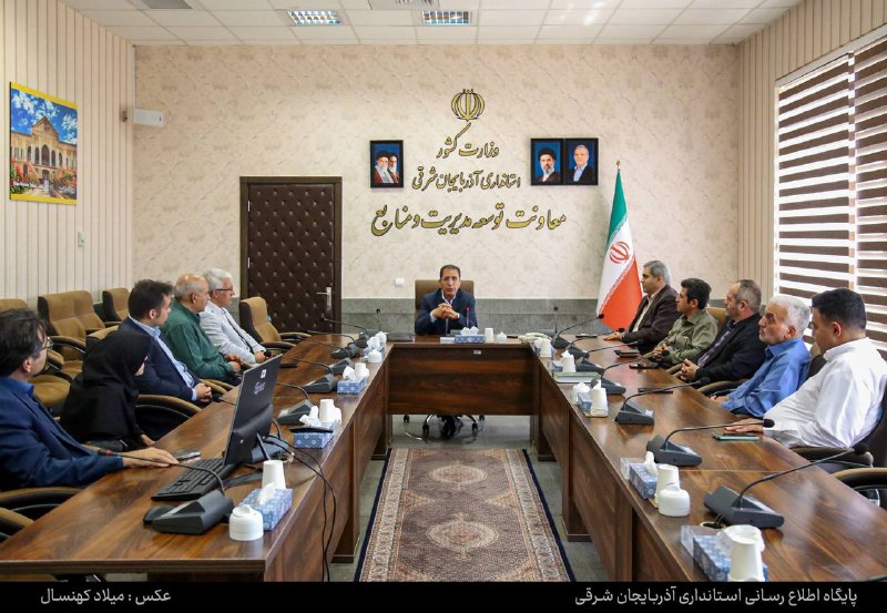 استانداری آذربایجان شرقی: تجلیل از پزشکان و تیم سلامت استانداری آذربایجانشرقی در آستانه روز پزشکدر آستانه سالروز بزرگداشت حکیم ابوعلی سینا و روز