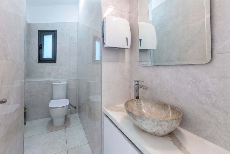 4-bed villa with sea views in Kalogiri, Germasogeia photo 7
