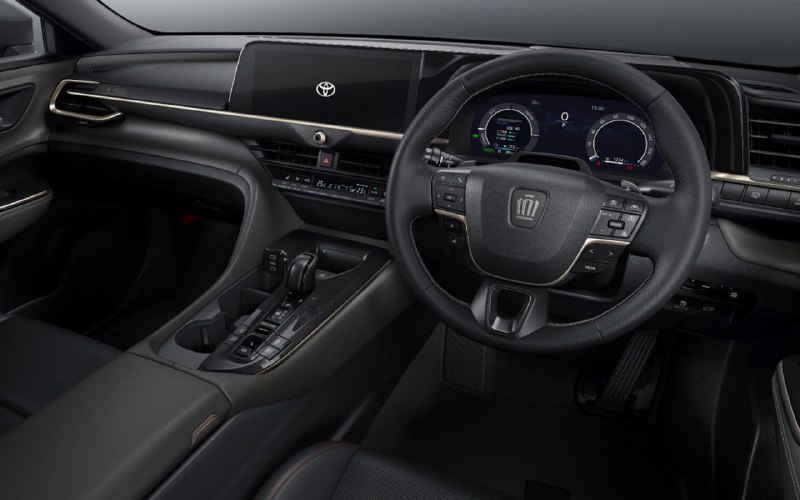 Toyota Crown Estate получил новую матовую версию 4