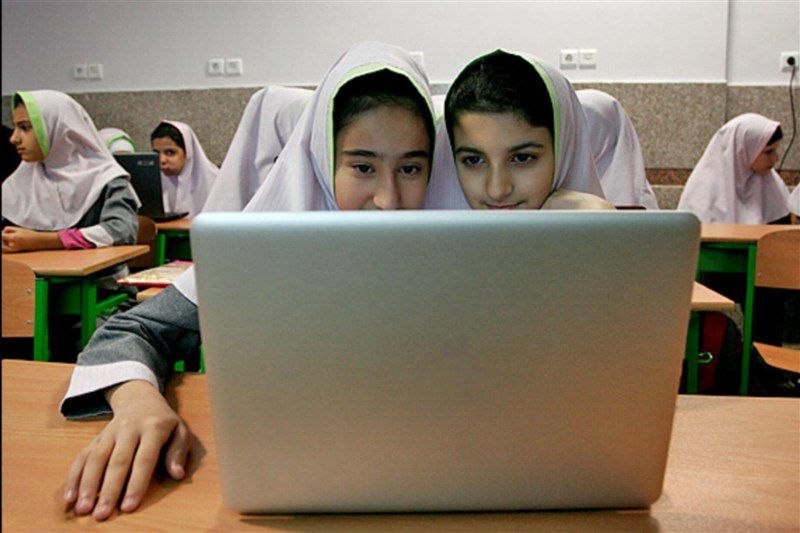 پایگاه خبری ندای استان بوشهر: ♦️اتصال مدارس استان به فیبر نوری🔹 مدیرکل اداره ارتباطات و فناوری اطلاعات استان بوشهر: تاکنون ۷۸ مدرسه استان بوشهر به شبک