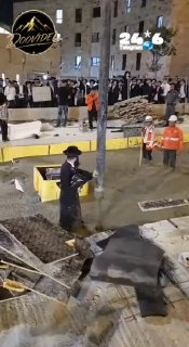 מהומות הרכבת הקלה: מפגין הטביע עצמו בבטון, נזקק לטיפול ונעצר