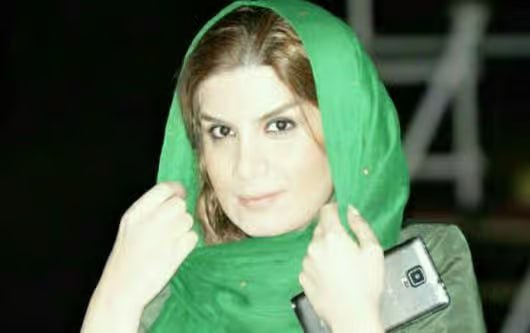 "صدای ملّت": بی‌پولیزینب کریمیان روزنامه‌نگار: خیلی بی‌پولیم. خیلی. وضعیت اقتصادی فقط سفره‌ها رو کوچیک نکرده، اعصاب و روان مردم رو هم