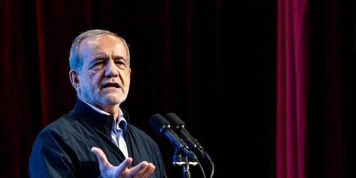 همای خبر گیلان🇮🇷: پزشکیان: در جنگ تمامعیار اقتصادی و نظامی هستیم🔹مشکلات زیاد است و تلاش میکنیم در این جنگ نابرابر خدمتگزار مردم باشیم.🇮🇷