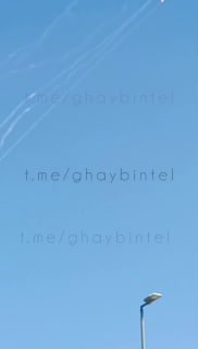 מטח של מערכות הגנה אווירית פטריוט לעבר טילי בדר-1 בליסטיים שנורו על ידי החות'ים. הצילומים צולמו באבה, ערב ה…