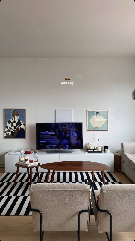 Смотрите, как классно чёрно-белый ковер разбавляет интерьер Кстати, ковер из Икеи, нашла такой на Яндекс Маркете - ссылка Please open Telegram to v... - изображение 2 - ковер, telegram, view