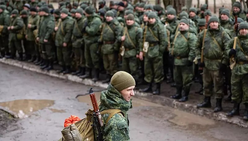 Did Ukraine hit something important in occupied Donetsk? Russia threatened that its response to Ukrainian strikes using British weapons could be directed against any UK military facilities in Ukraine or elsewhere. Russian Foreign Ministry spokesperson Maria Vodkarova issued the warning.