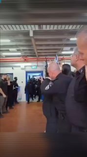 על סף בחירות השר הקיצוני בן גביר סוקר את דיכוי האסירים הפלסטינים בכלא עופר.