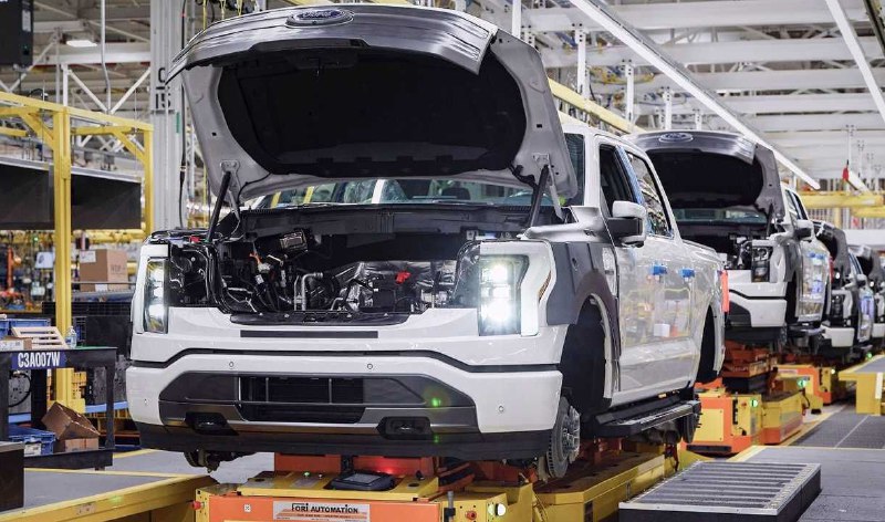 Ford замораживает Lightning и увеличивает выпуск F...