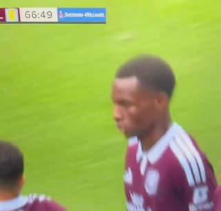 🚨 Spurs fans started to leave after losing 2-0 to Aston Villa