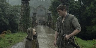 «Рыцарь Семи Королевств» рвётся в чарты — третий эпизод показал лучший рейтинг сезонаСвежая серия обновила рекорд сезона и заметно подогрела интерес к проекту HBO.