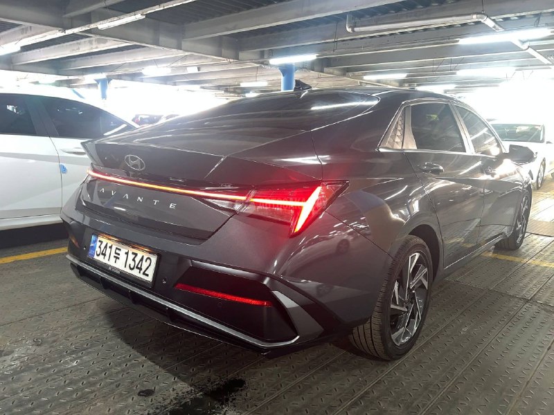 Hyundai Avante 2023 фото 10