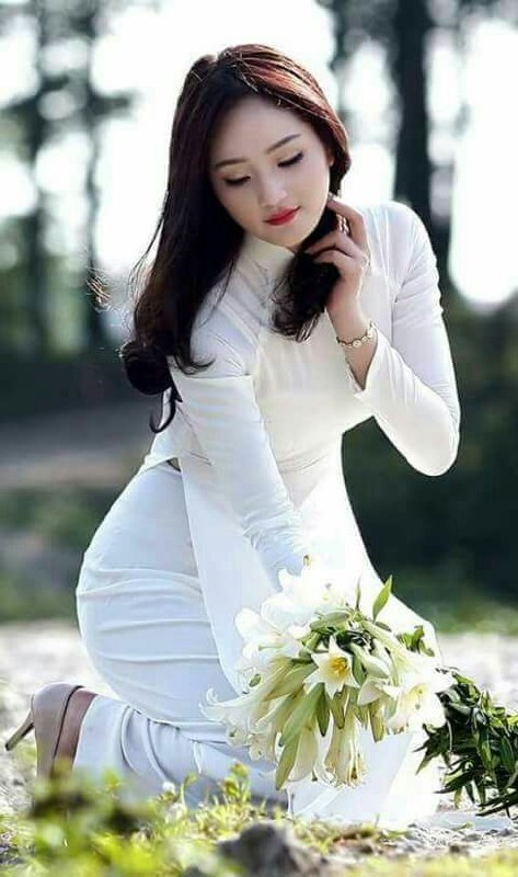 ♡عـشـ ᬸ💞ـق ابــ ᬸᮀ💞ـدی: دلم یک عشق می خواهد "درون پیله ای"تنها!برای زندگی با من شود"پروانه ای"زیبادلم یک عشق می خواهد درون چاه تنهایی! برای تشنه