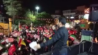 🎦 הפצת דגלים אדומים במפגשי לילה בכיכר הנבואה, טהראן
