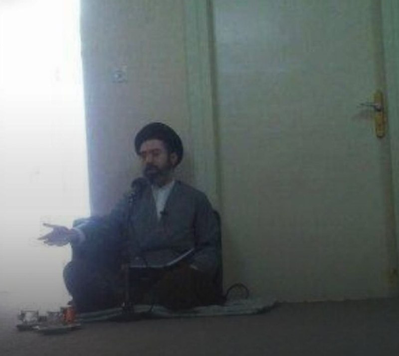 شمارش معکوس ظهــور: 🔴تصویری از سادهزیستی رهبر معظم انقلاب در حال تدریس درس خارج فقه و اصول، قم ـ سال ۱۳۹۲ 🇮🇷اَللّهُمَّ عَجِّل لِوَلیِّکَ ال