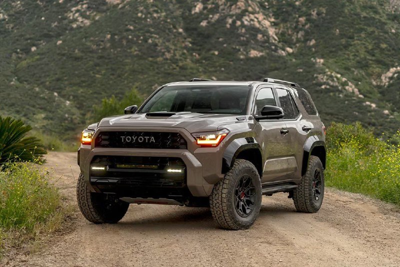 Тoyota раскрыла стоимость нового 4Runner — конкурент Land Cruiser Prado 250 8
