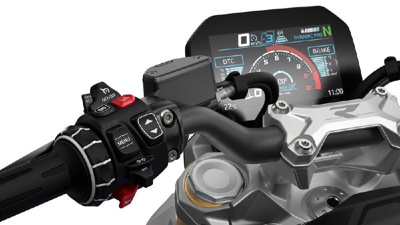 BMW R 1300 R — самый мощный оппозитный родстер в истории марки 3