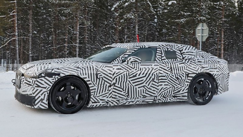 Первая модель перезапущенного бренда Jaguar проходит зимние испытания 5