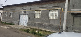 Uy sotiladi 8 sotiq
