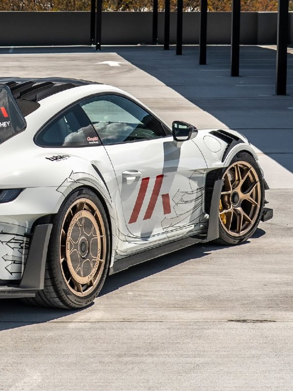 Porsche 911 GT3 RS 8