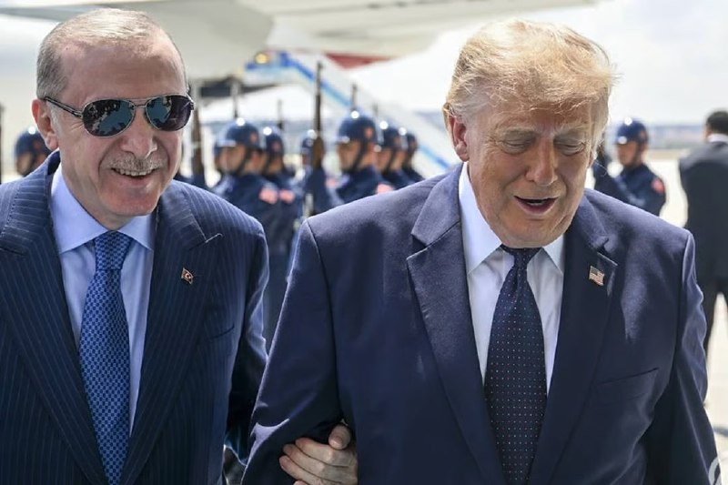 ארדואן אומר לטראמפ שטורקיה עוקב אחר הורמוז ותימן, תומך בדיפלומטיה