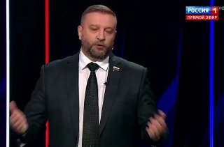 В Совфеде предложили создать отряды ПВО из "женщин, детей, больных и хромых, как во времена Великой Отечественной войны"В эфире «Вечер с Владимиром Соловьевым» сенатор Алексей Кондратьев призвали расширить категории граждан, которых берут в добровольческие