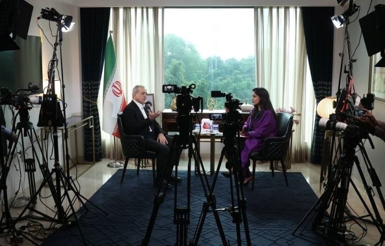 خبر فوری: 🔴پزشکیان: اگر دنبال سلاح هستهای بودیم عضو «انپیتی» نمیشدیمرئیس جمهور در گفتوگو با شبکه خبری ایندیا تودی هند:🔹ایران