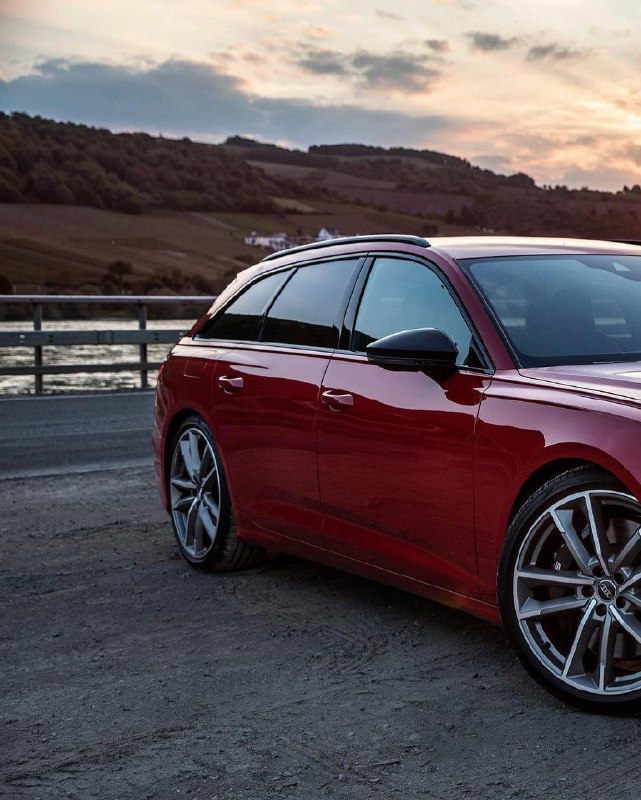 2020 Audi S6 Avant TDI quattro 8