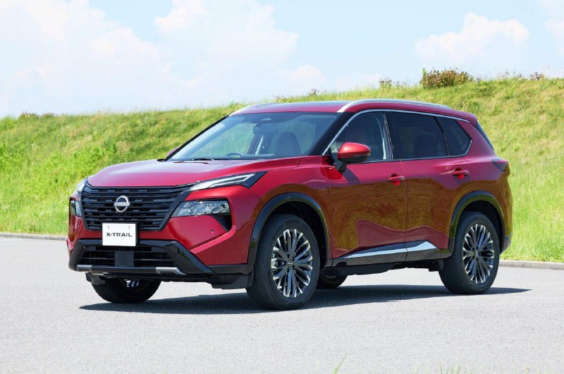 В Японии представлен обновлённый Nissan X-Trail 5
