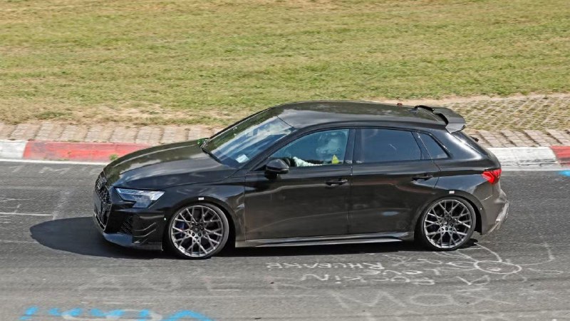 Audi готовит прощальную версию RS 3 с «турбопятёрк...