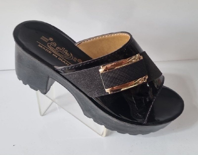 پخش عمده صندل و دمپایی نازپا: صندل زنانه پاشنه بلند🔹سایز بندی 37-41🔸تعداد 12 زوج🔹قیمت 760 تومان 💣زیره پیو طبیرویه خارجیکیفیت عالیسبک و بادوامایدی سفار