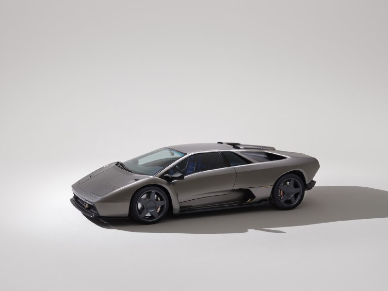2023 Eccentrica Diablo Класс: prototype Тип кузова: 2-door coupe Двигатель: V12