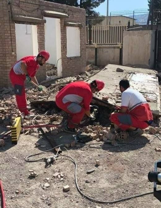 ندای ایلامیان: ریزش آوار در هفتچشمه؛یک کشته و یک مصدوم بر جای گذاشتمدیرعامل جمعیت هلالاحمر استان ایلام از وقوع حادثه ریزش آوار در روس
