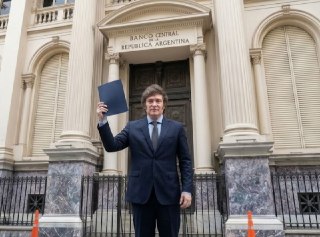 Argentina's central bank rules out crypto at banks this year but opens the door for a second Milei term