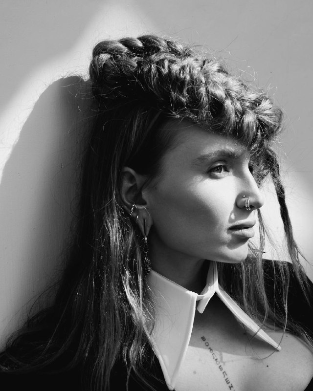 Как раз в июне месяце сделала для себя один головной убор — берет из волос, сняла фотограф Ольга Пупкина 💘Как раз в июне месяце сделала для себя один головной убор — берет из волос, сняла фотограф Ольга Пупкина 💘