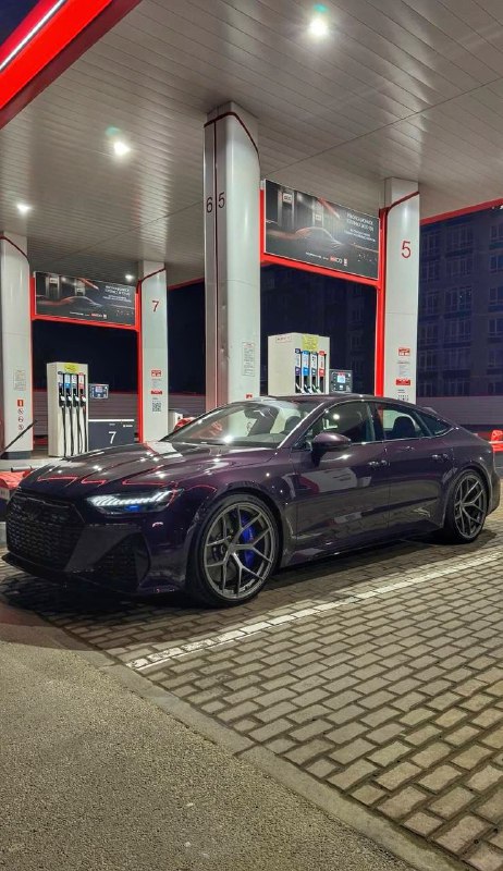 Audi RS7 1
