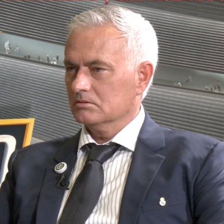 RealMadridCFNews | رئال مادرید سی اف نیوز: مردم باید یاد بگیرن رفتار با وینی رو⚪️آیا از وینیسیوس به اندازه کافی محافظت نمیشه؟🚨🗣ژوزه مورینیو:🔴 نه، به نظرم به انداز