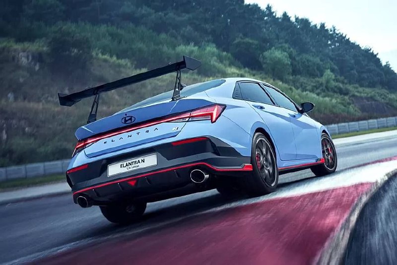 Спортивный седан Hyundai Elantra N получил версию TCR EditionИсполнение TCR Edit