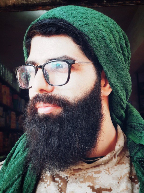 🌷ب یاد شهیدان🌷: •°🌾یک روز به من گفت: من از دوران یتیمی کنار مادر صبورم بودم. او روح ايمان را در ما بيدار كرد..#سیدالشهدای_حلب#شهید_سید_ع