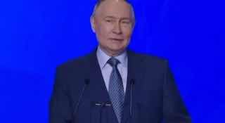 🌐 Путин не хочет говорить о грустном, Богомаз стал депутатом ГД, Надин Гейслер этапируют в колонию. Что еще произошло к 18:30 мск:🔹 Политика. Путин на съезде машиностроителей сказал, что не будет говорить «о грустном» — о ключевой ставке, необходимости нал