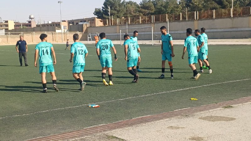 باشگاه استقلال سنقر: رسانه پست