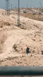 מתנחלים השתלטו על מעיין "רוואבי" ממזרח לעיירה ענאתא שבצפון מזרח ירושלים, ומונעים מרועי צאן להגיע אליו או לה…