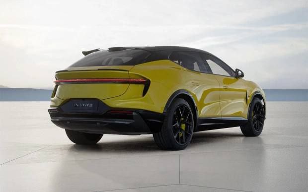 В Россию привезли 918-сильный электрокар Lotus Eletre за ₽23 млн. Автомобиль стал первым кроссовером 2