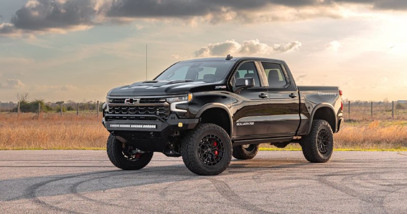 Hennessey прокачала Silverado до 710 л.с.

В США п...