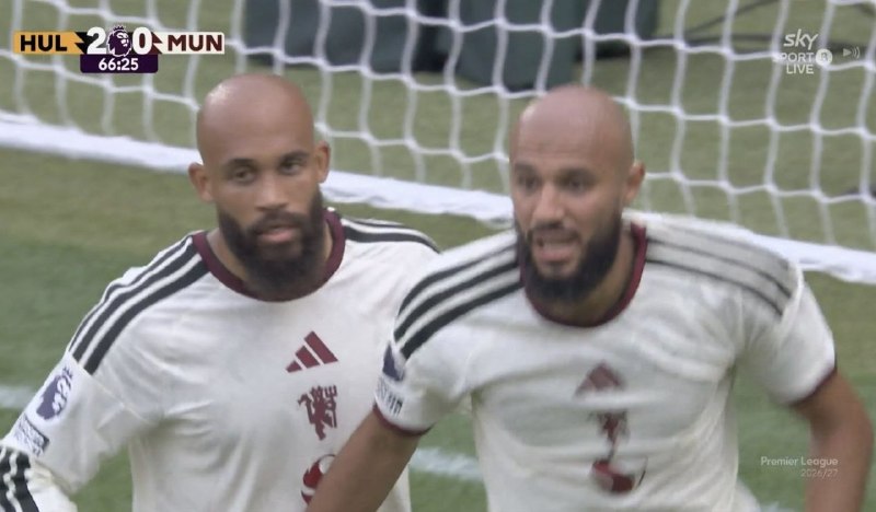 فوتبالی باشیم: ⚽️ اینا چرا یکین ولی یکی نیستن @Footbali_bashim