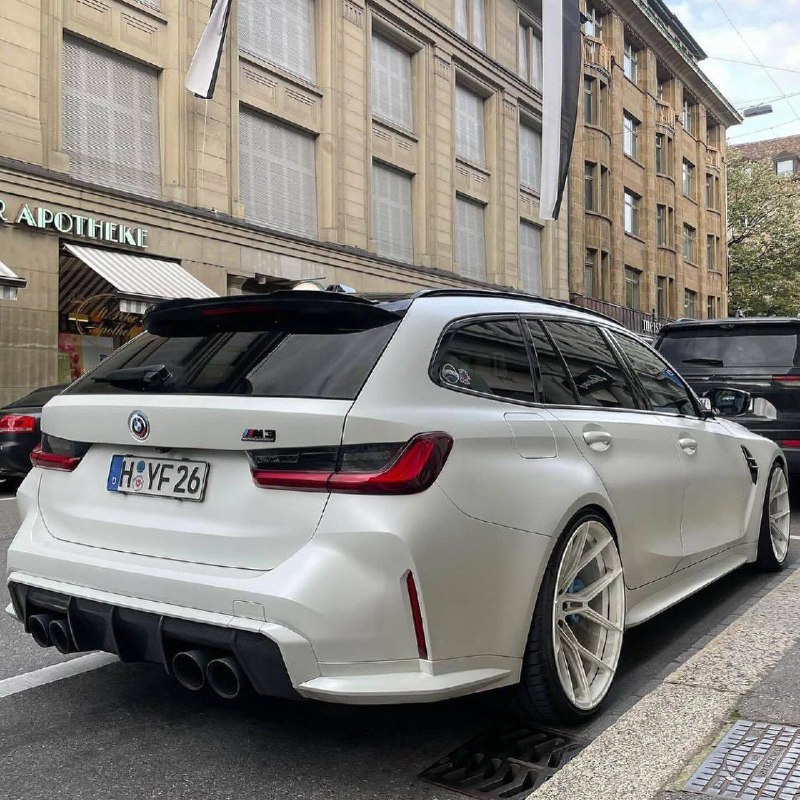 BMW M3 Touring. 3