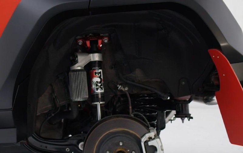 Toyota RAV4 получила раллийную версию 5