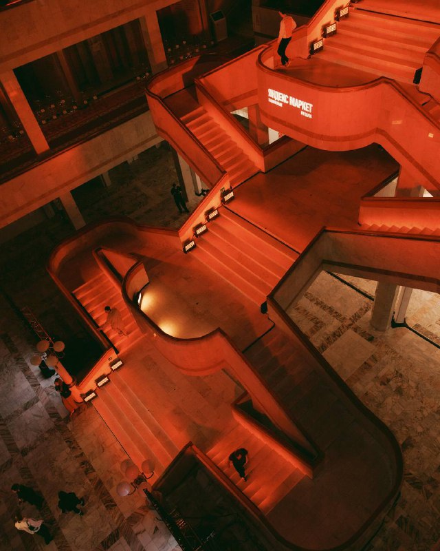 Атмосфера в Российской Национальной Библиотеке ☎️🥀🩸⏰👁️💄💋Обожаю пространства сочетающие в себе камень, металл, дерево и красное освещение 💔 чувствую себя в них максимально комфортно, как в самых классных снахАтмосфера в Российской Национальной Библиотеке ☎️🥀🩸⏰👁️💄💋Обожаю пространства сочетающие в себе камень, металл, дерево и красное освещение 💔 чувствую себя в них максимально комфортно, как в самых классных снах